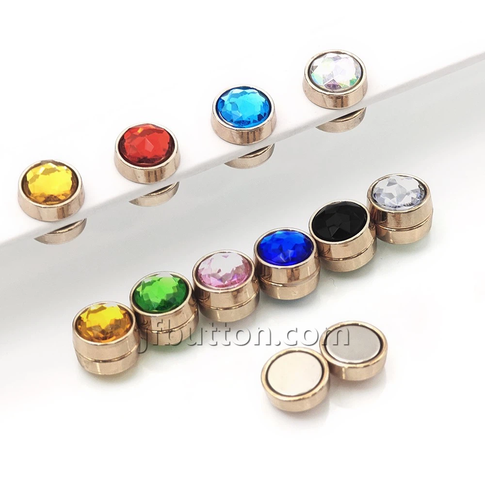 Diamond-Studded magnetic hijab pins Diamond-Studded magnetic hijab pins
